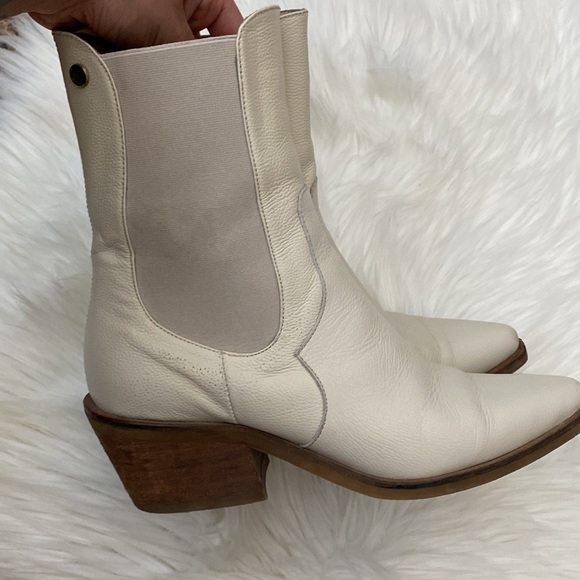 Stivali: Dallas Western Chelsea Booties - Picture 8 of 12